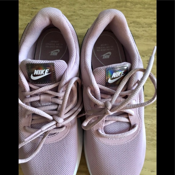 (SOLD)Nike Running 🏃‍♀️ Shoe Sz 6.5 - Picture 5 of 5